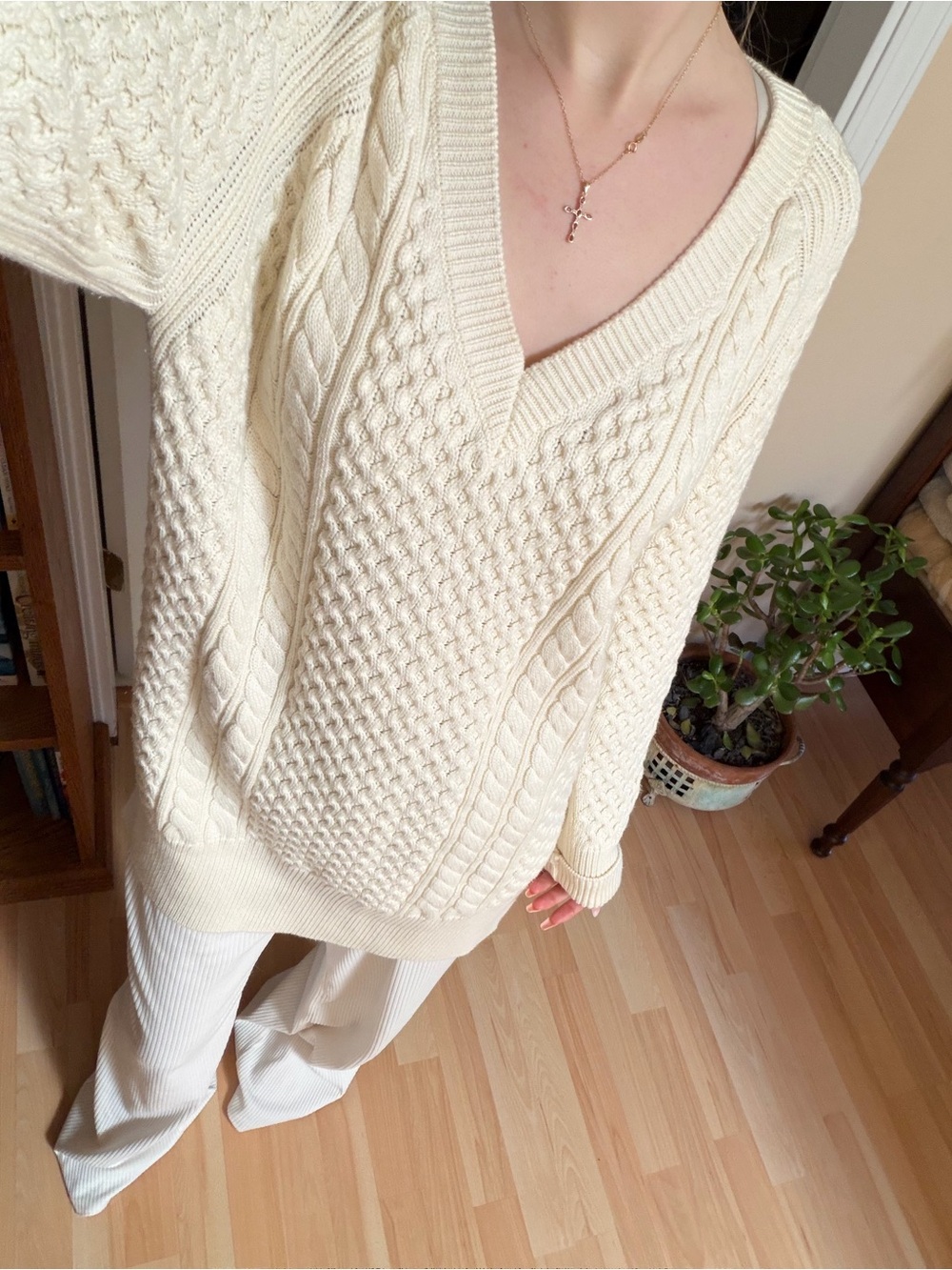 New Banana Republic Gorgeous Knit V-Neck Oversized Sweater